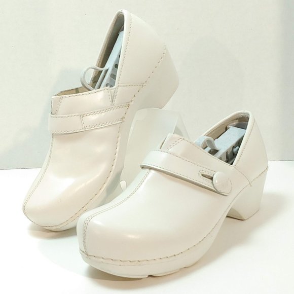 white dansko shoes